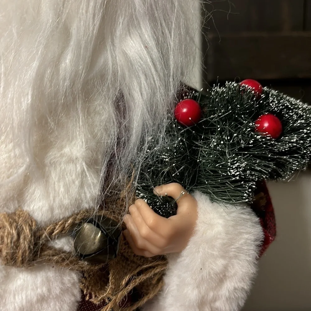 NWT WINTER WONDER LANE FAUX FUR PLAID SANTA WITH BOTTLE BRUSH TREE & BURLAP SACK